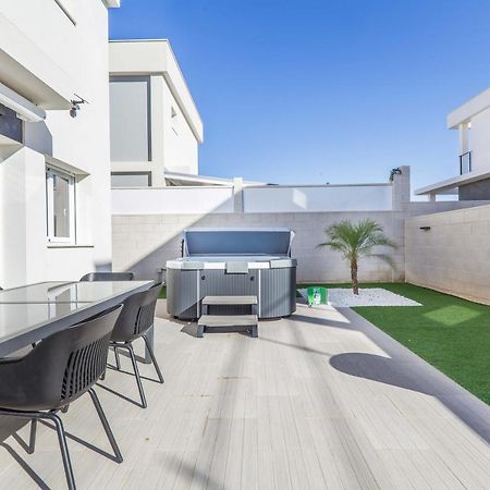 Casa Bos Dolpfin Wellness Luxury Entire Villa Pool & Jacuzzi Gran Alacant Near Beach Puerto Marino Kültér fotó