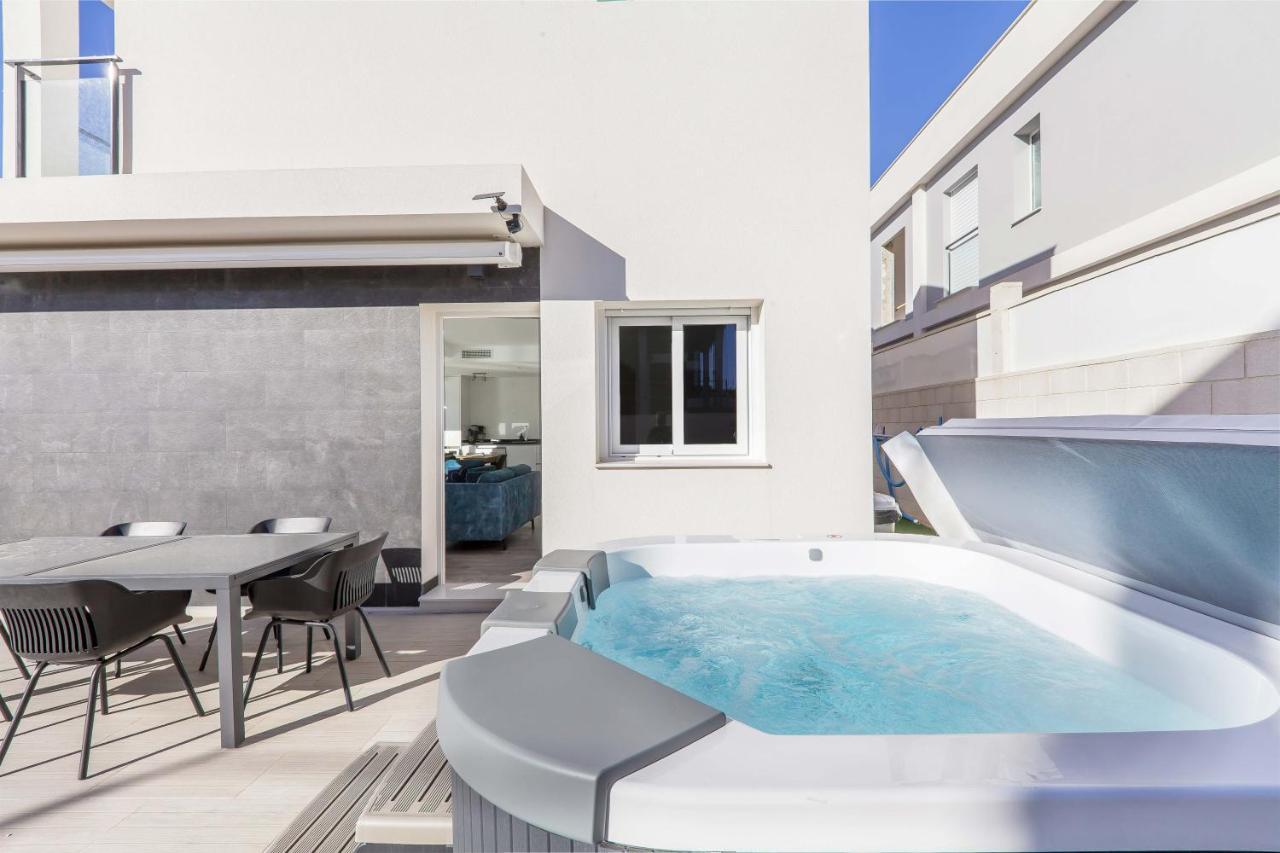 Casa Bos Dolpfin Wellness Luxury Entire Villa Pool & Jacuzzi Gran Alacant Near Beach Puerto Marino Kültér fotó