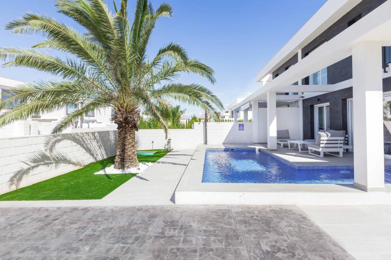 Casa Bos Dolpfin Wellness Luxury Entire Villa Pool & Jacuzzi Gran Alacant Near Beach Puerto Marino Kültér fotó